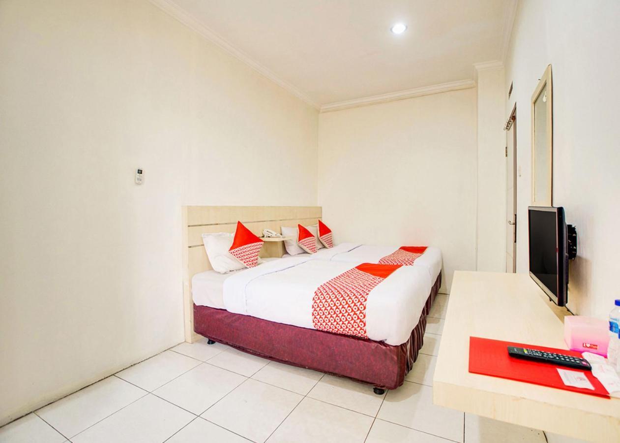 Oyo 2554 Hotel Arimbi Lama Dewi Sartika Bandung Buitenkant foto