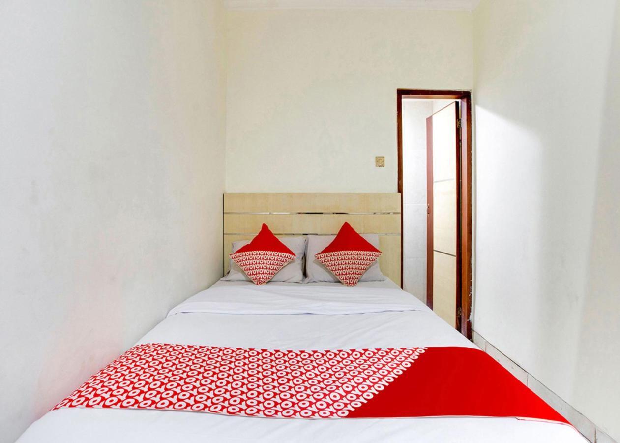 Oyo 2554 Hotel Arimbi Lama Dewi Sartika Bandung Buitenkant foto